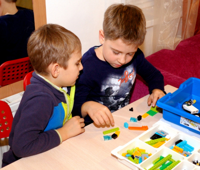 Обучение с помощью LEGO Education